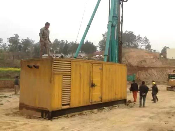 叙永如何判断水冷式机油散热器密封件是否需要更换?
